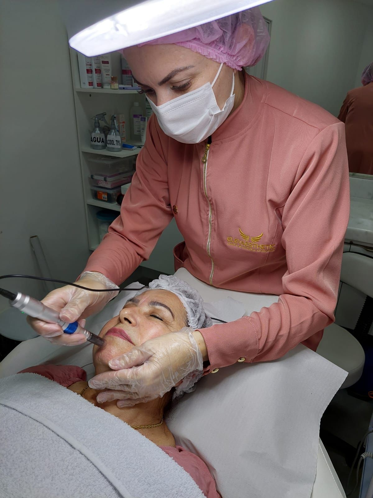 Microagulhamento Facial Clínica ELEVAESTHETIC